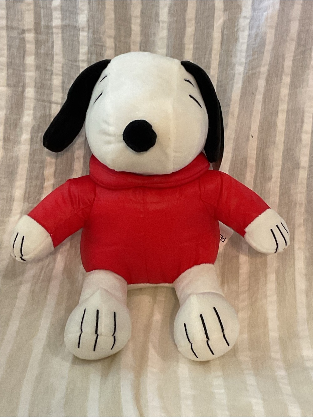 PEANUTS SNOOPY IN RED PUFFER JACKET 8” NEW